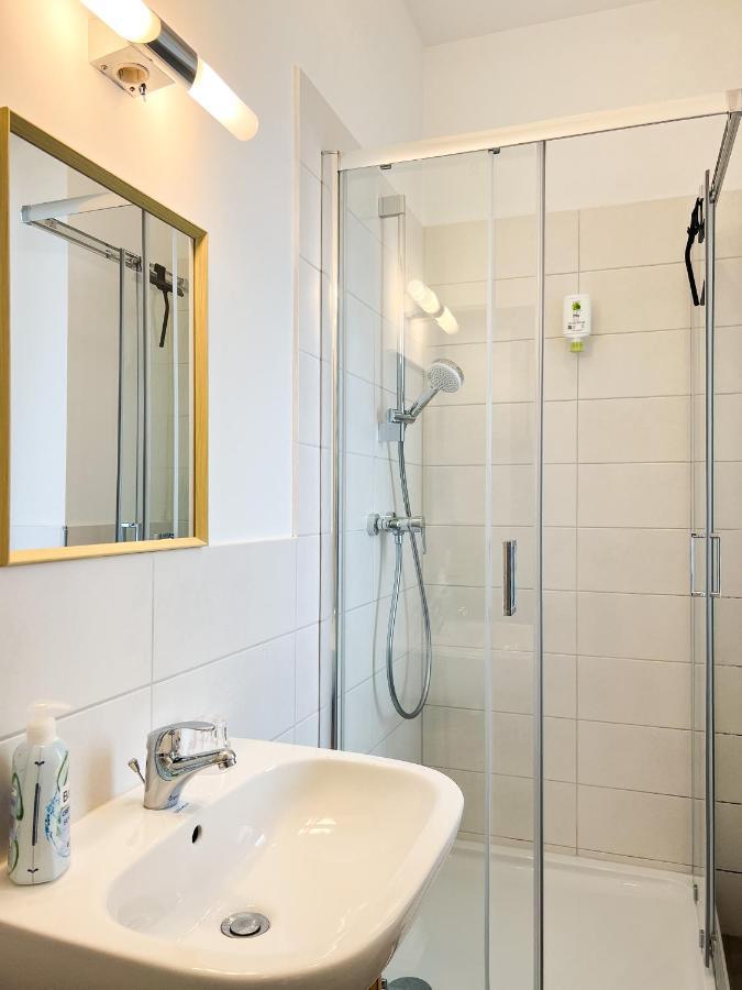 Qonroom - As Individual As You Minden  Eksteriør bilde